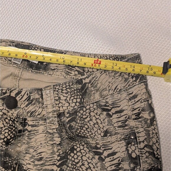 CAbi Womens Size 4 Style #958 Diamondback Snake Reptile Print Super Skinny Jeans - Picture 7 of 10
